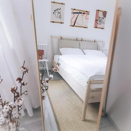 Apartma Ella's Castle View