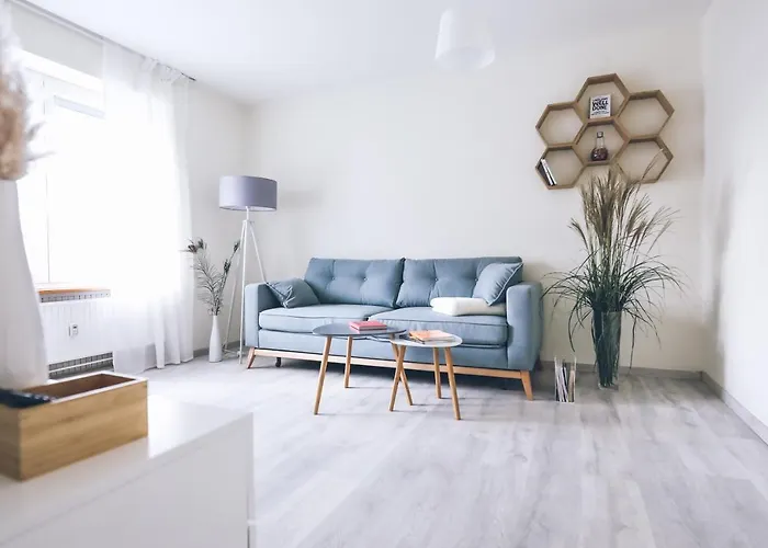 Apartma Ella's Castle View *